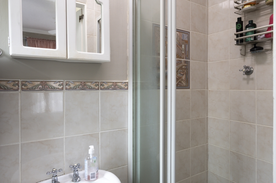 2 Bedroom Property for Sale in Guldenland Western Cape